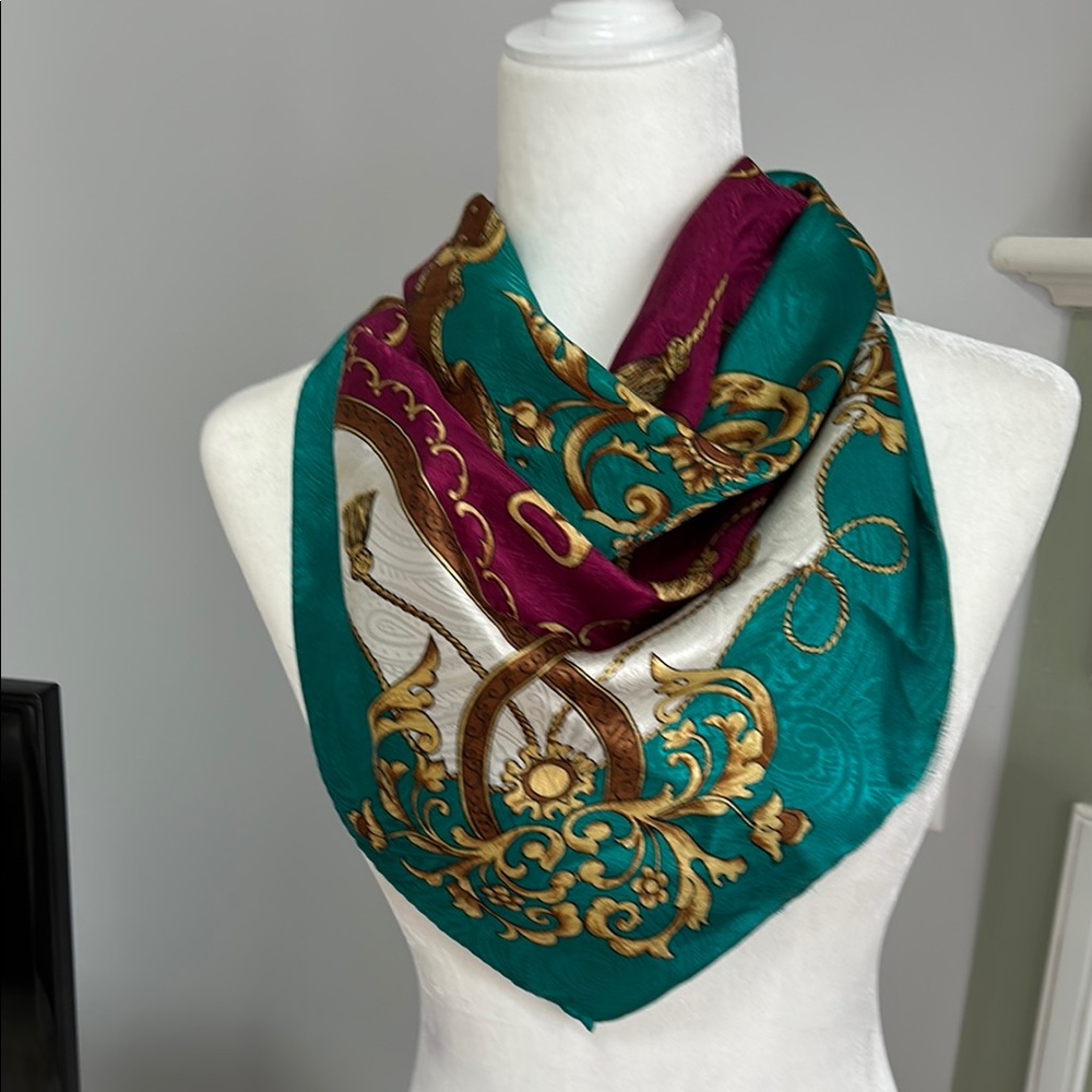 Luxurious Green, Purple and Gold Scarf